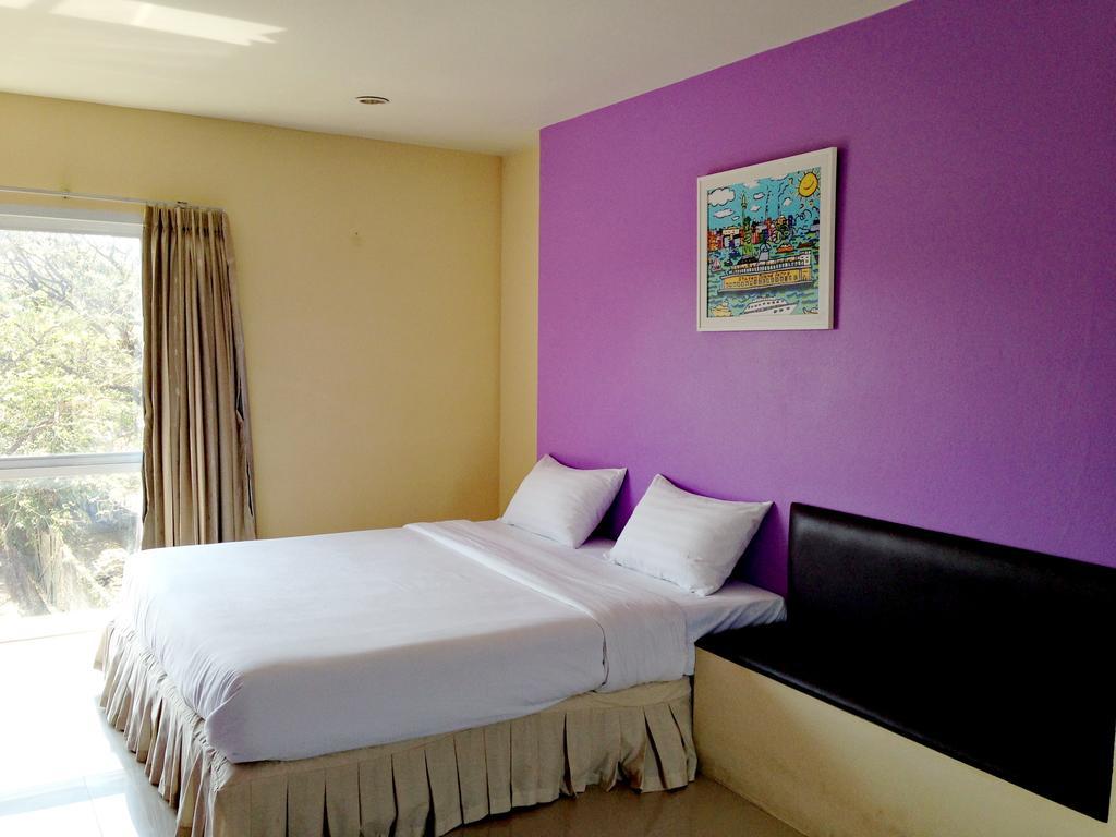 C2 Residence Lampang Exterior foto