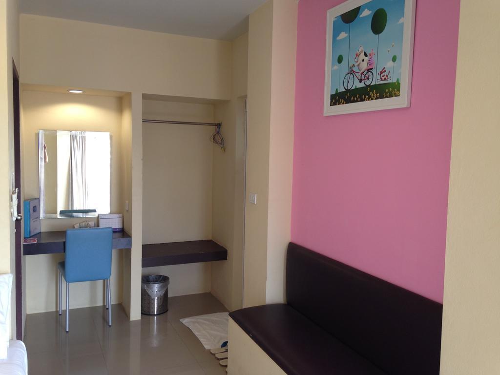 C2 Residence Lampang Exterior foto