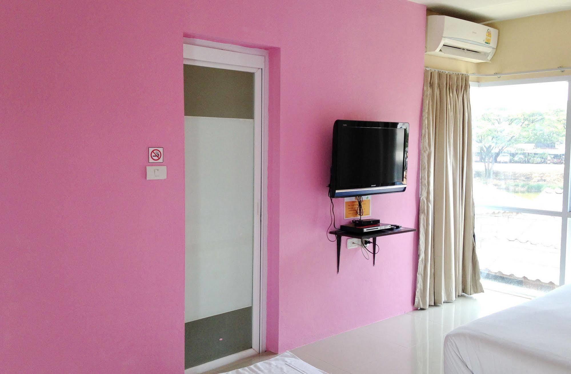 C2 Residence Lampang Exterior foto