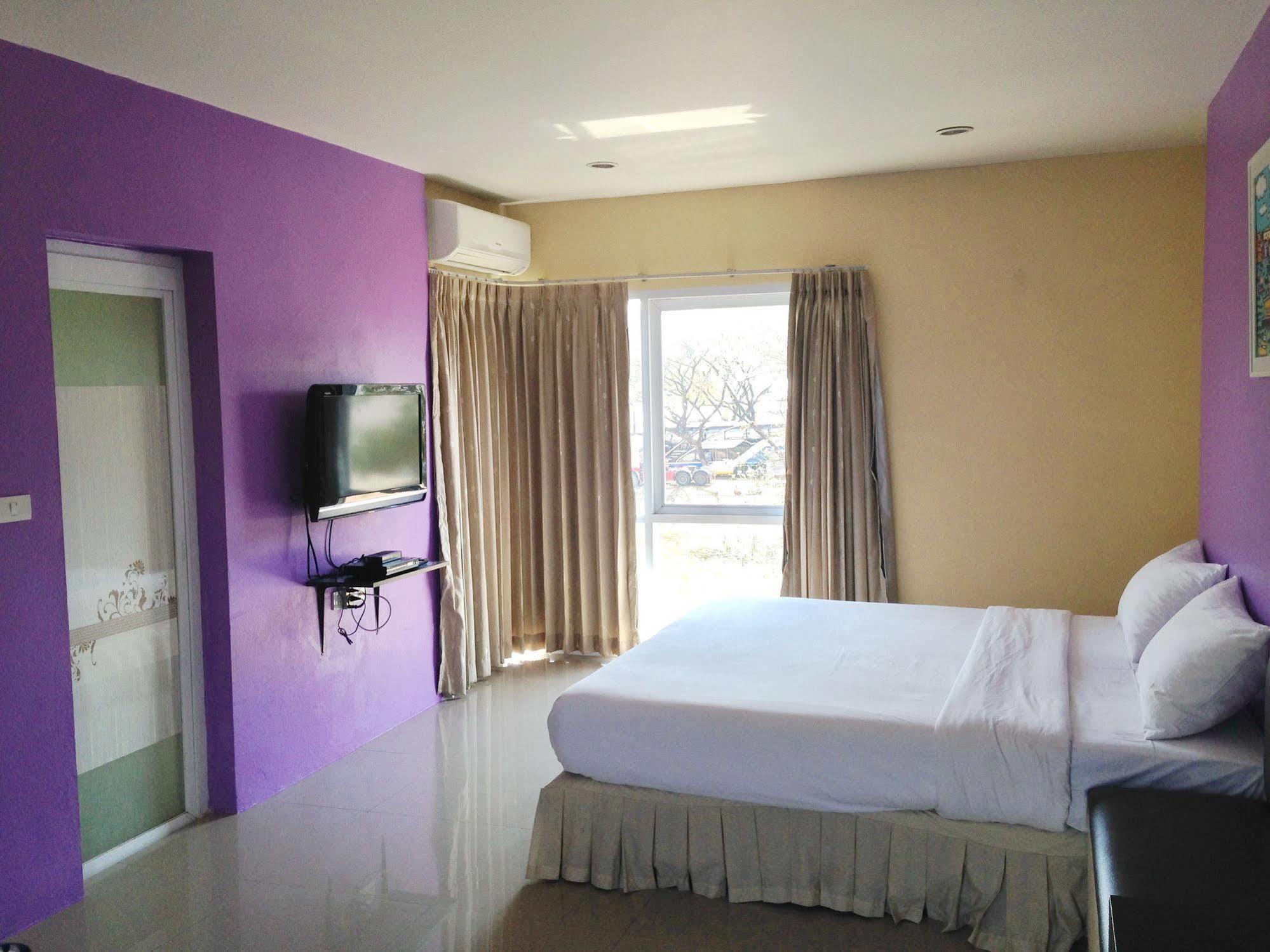 C2 Residence Lampang Exterior foto